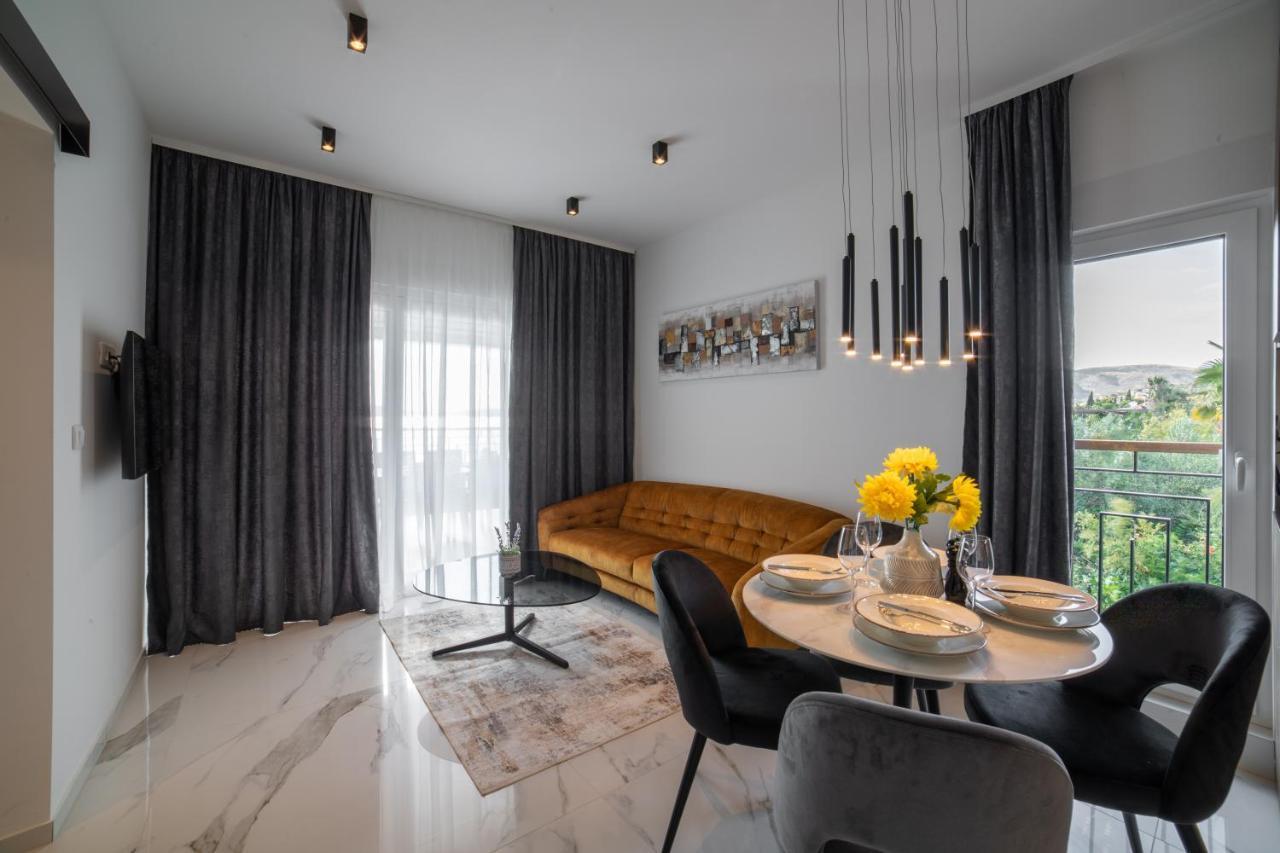 Luxury Apartment Vagabundo 2 Free Parking Trogir Exterior foto