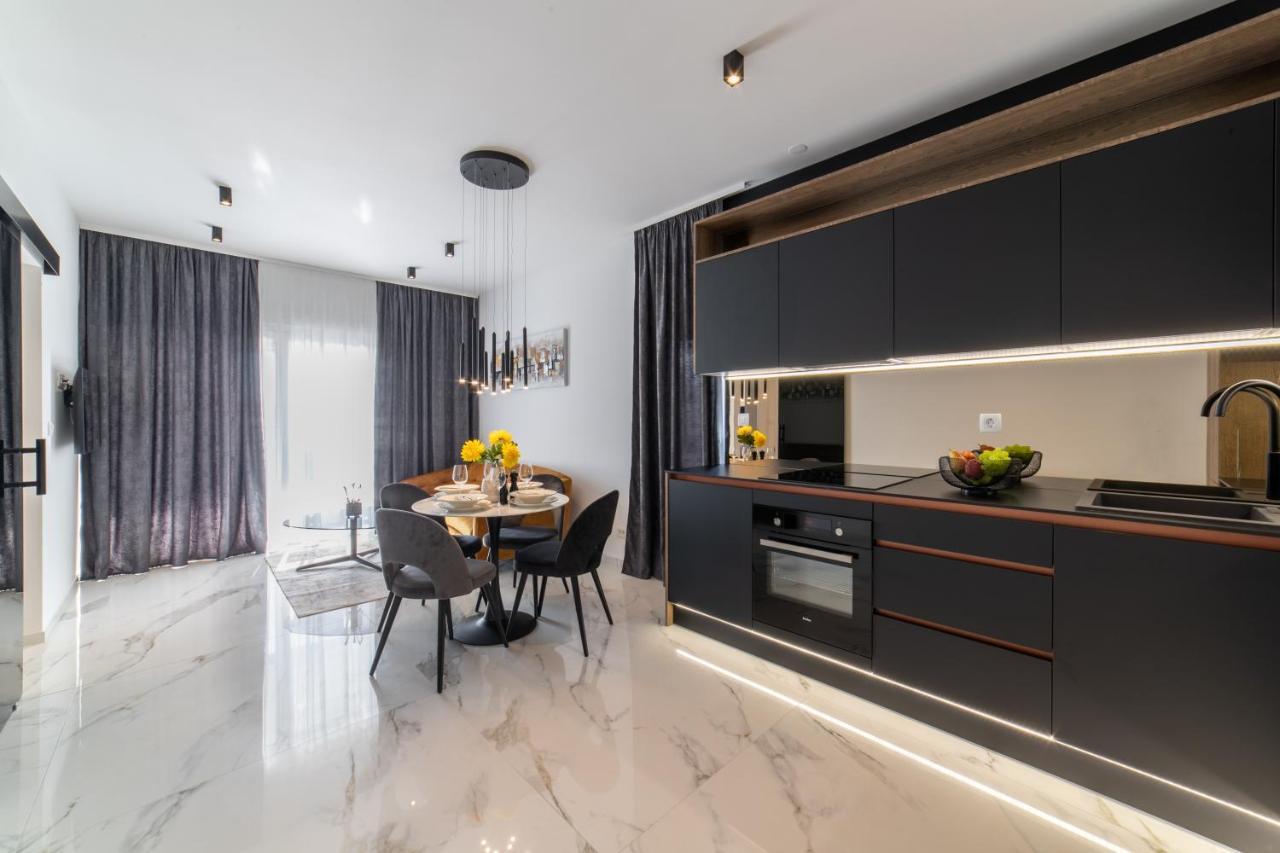 Luxury Apartment Vagabundo 2 Free Parking Trogir Exterior foto